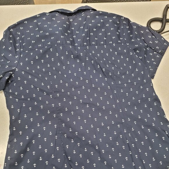 (4 For $20) Basic Edition Blue with Anchors Button Down in XL - Picture 3 of 7